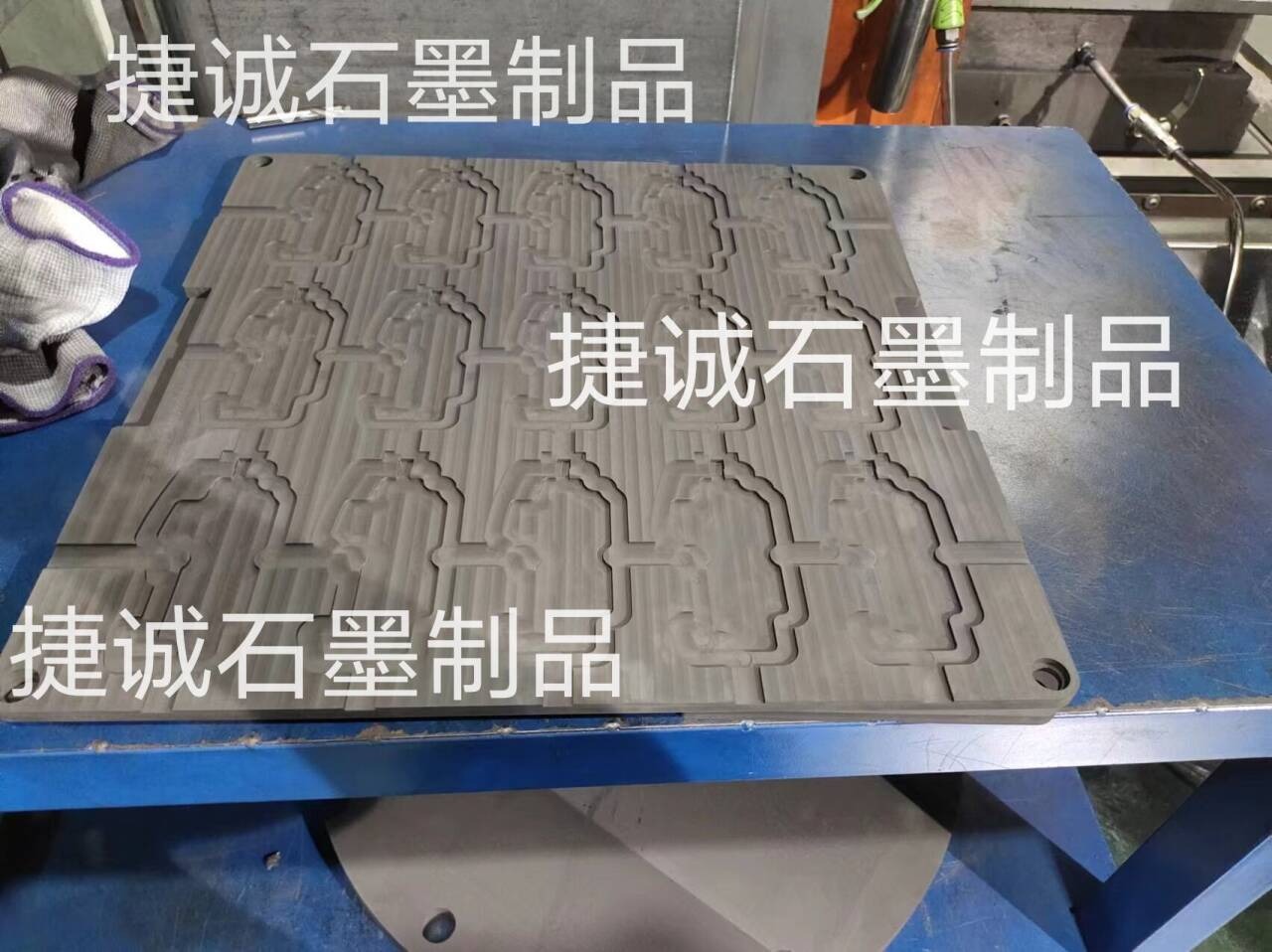 VC散熱模具，擴(kuò)散焊接超薄VC石墨治具，VC石墨模具，VC擴(kuò)散焊接石墨治具，石墨模具，石墨模具生產(chǎn)廠家