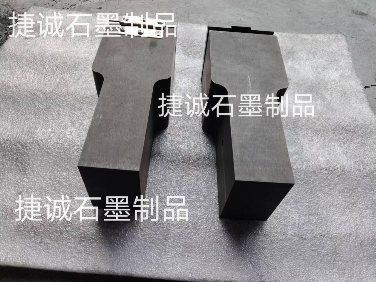 加熱焊接石墨模具，防雷放熱焊接石墨模具，EP放熱焊接模具 ，鋁熱焊接套裝工具，防雷接地專(zhuān)用放熱焊接模具夾具，放熱焊石墨模具，放熱焊石墨模具加工廠(chǎng)